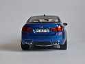 1:18 Paragon Models BMW M5 F10 2011 Azul. Subida por Ricardo